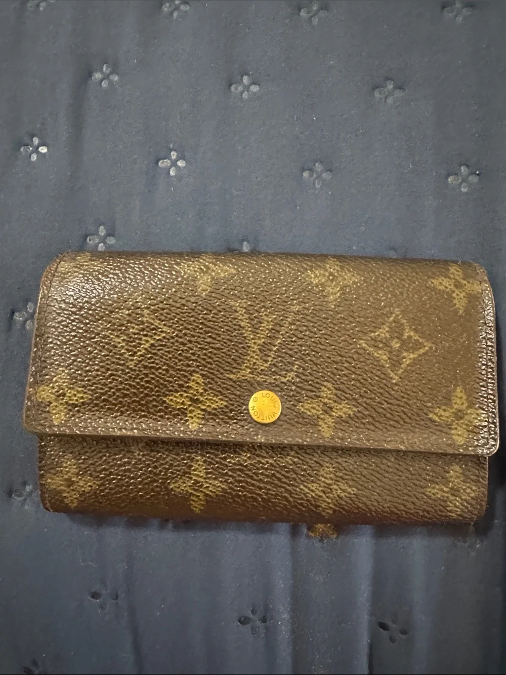 Louis Vuitton Monogram Canvas - Brown with Gold Hardware